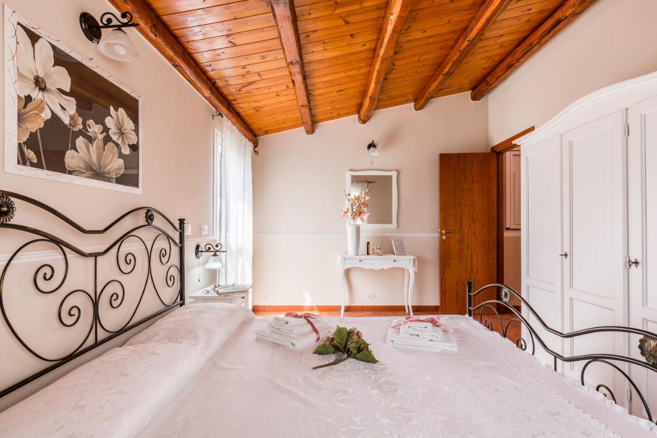 Villa Degli Ulivi アヴォラ エクステリア 写真