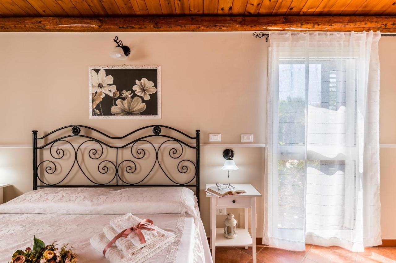 Villa Degli Ulivi アヴォラ エクステリア 写真