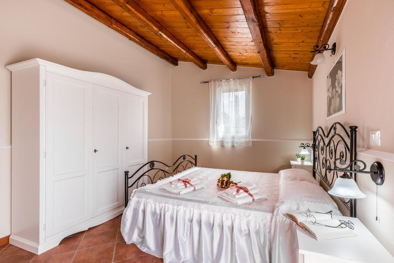 Villa Degli Ulivi アヴォラ エクステリア 写真