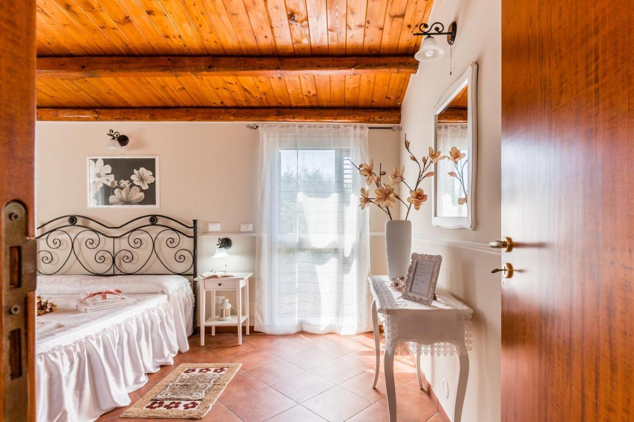 Villa Degli Ulivi アヴォラ エクステリア 写真