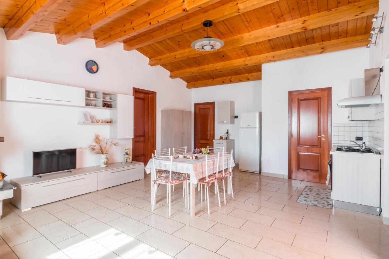 Villa Degli Ulivi アヴォラ エクステリア 写真
