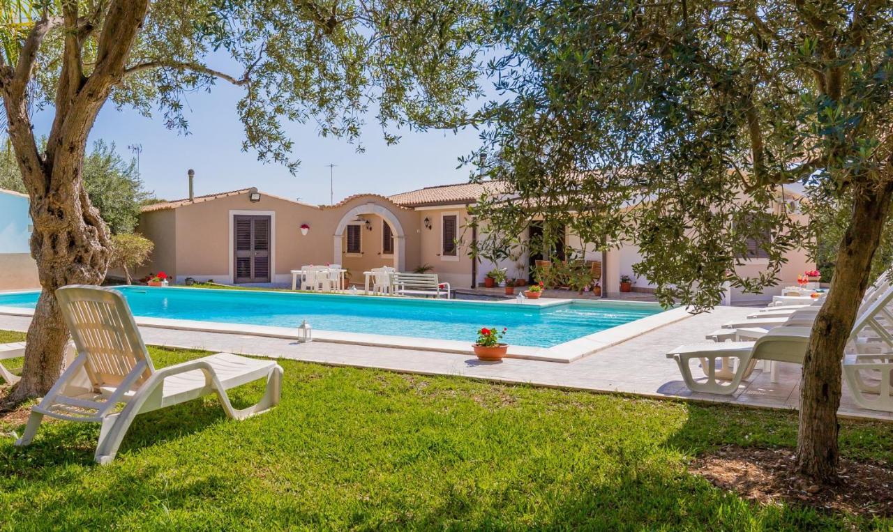 Villa Degli Ulivi アヴォラ エクステリア 写真